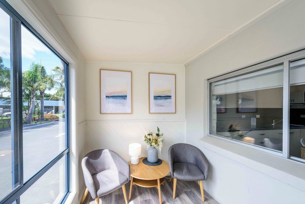 Georges Bay Apartments 12/50