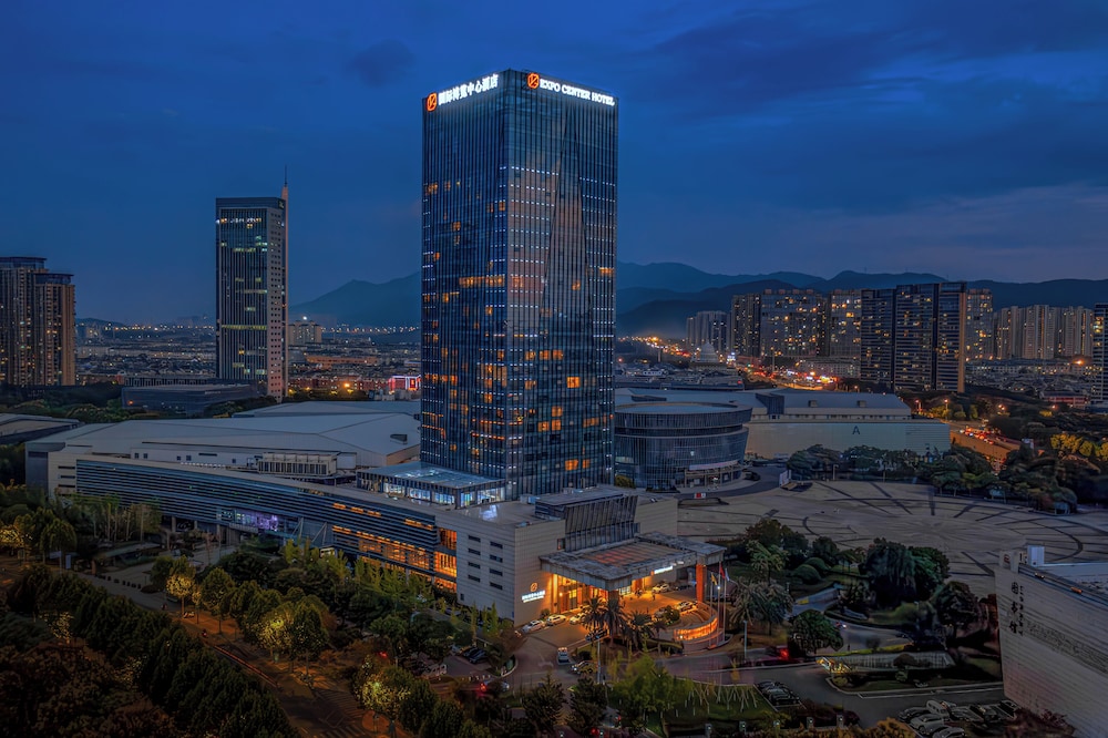 Crowne Plaza Yiwu Expo 46/50