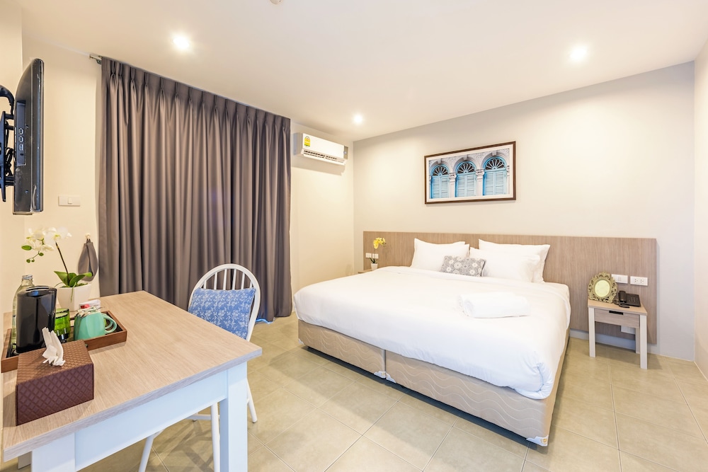 Recenta Phuket Suanluang 16/50