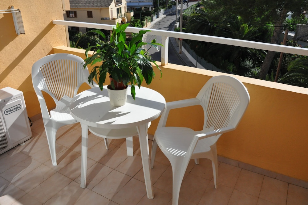 Alper Apartments 21/28