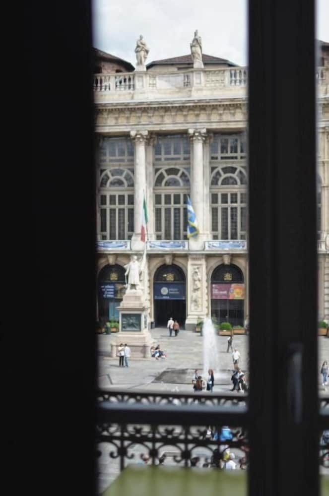 Piazza Castello Suite 41/50