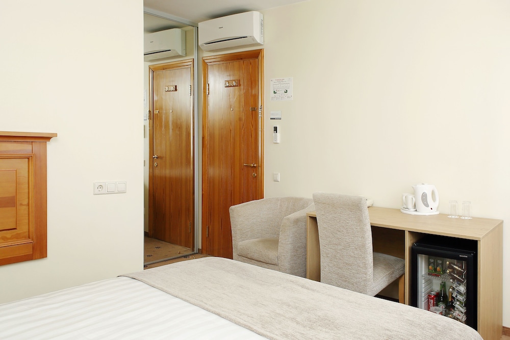 Radi Un Draugi Hotel 15/65