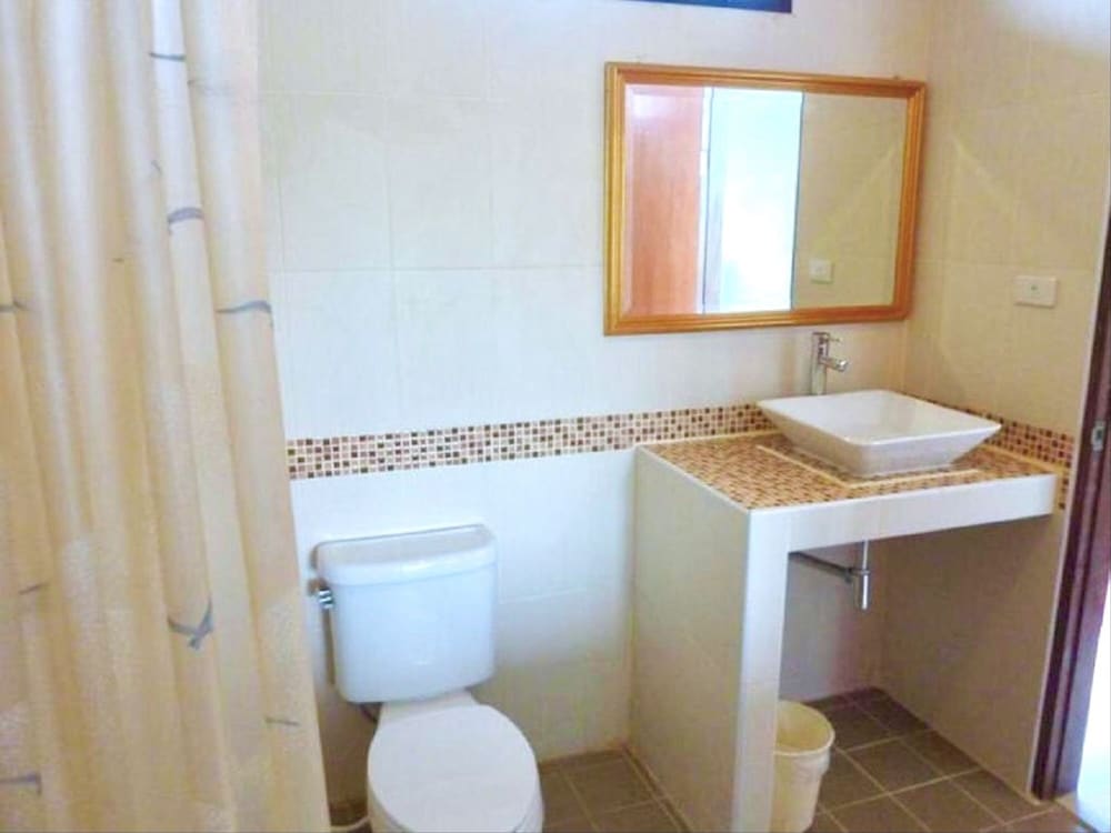 Nakakiri Resort & Spa Kanchanaburi 65/67