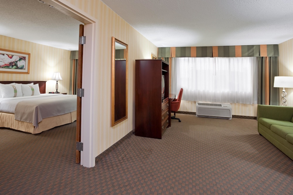 Holiday Inn Columbus Downtown Capital Square 32/65