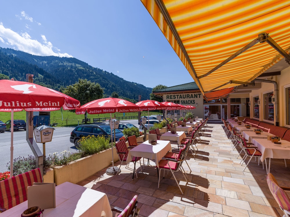 HARMONY HOTEL HARFENWIRT 31/38