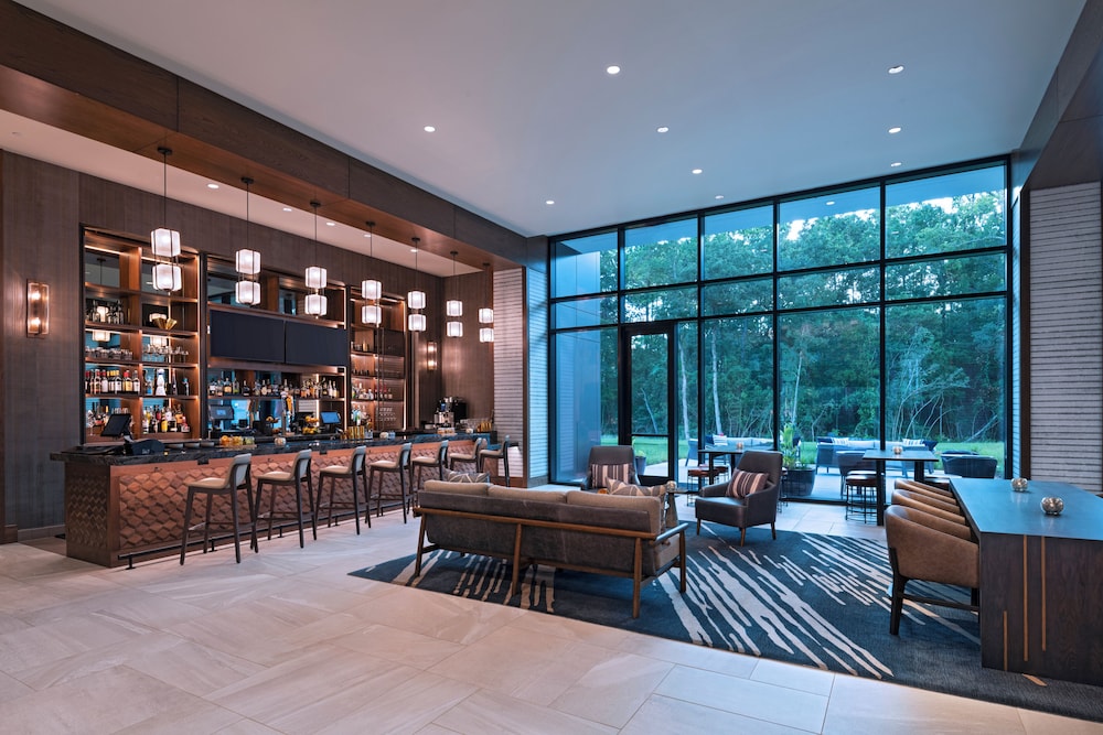 Hyatt Regency Conroe 25/45