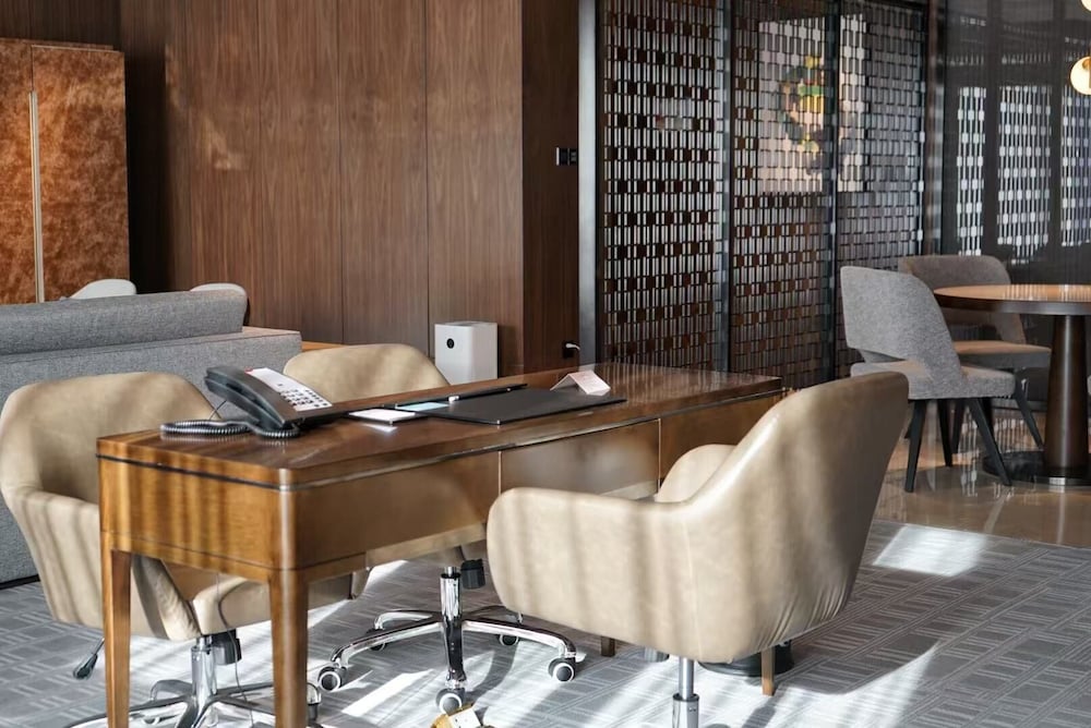 Radisson Hangzhou Qianjiang 50/58