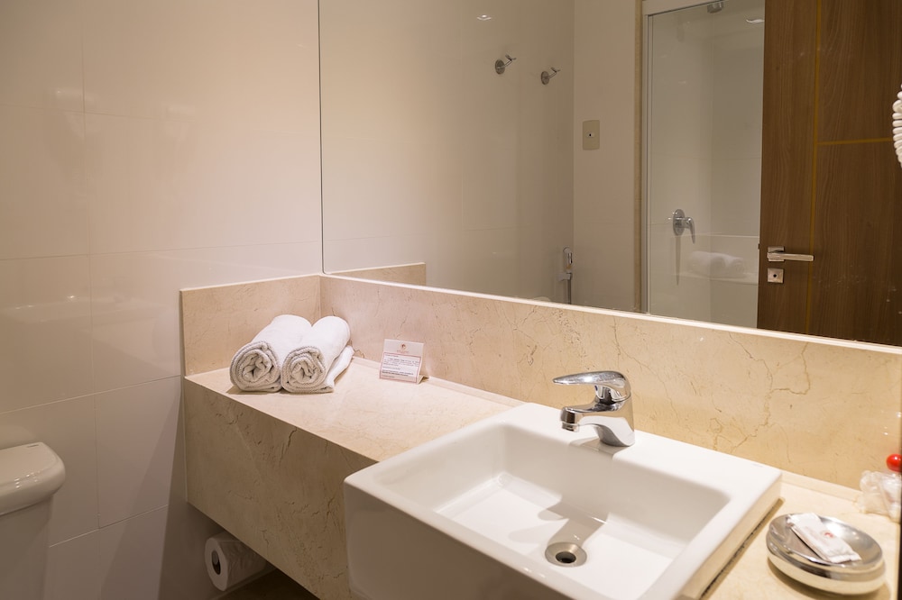 Atlantico Travel Hotel 41/50