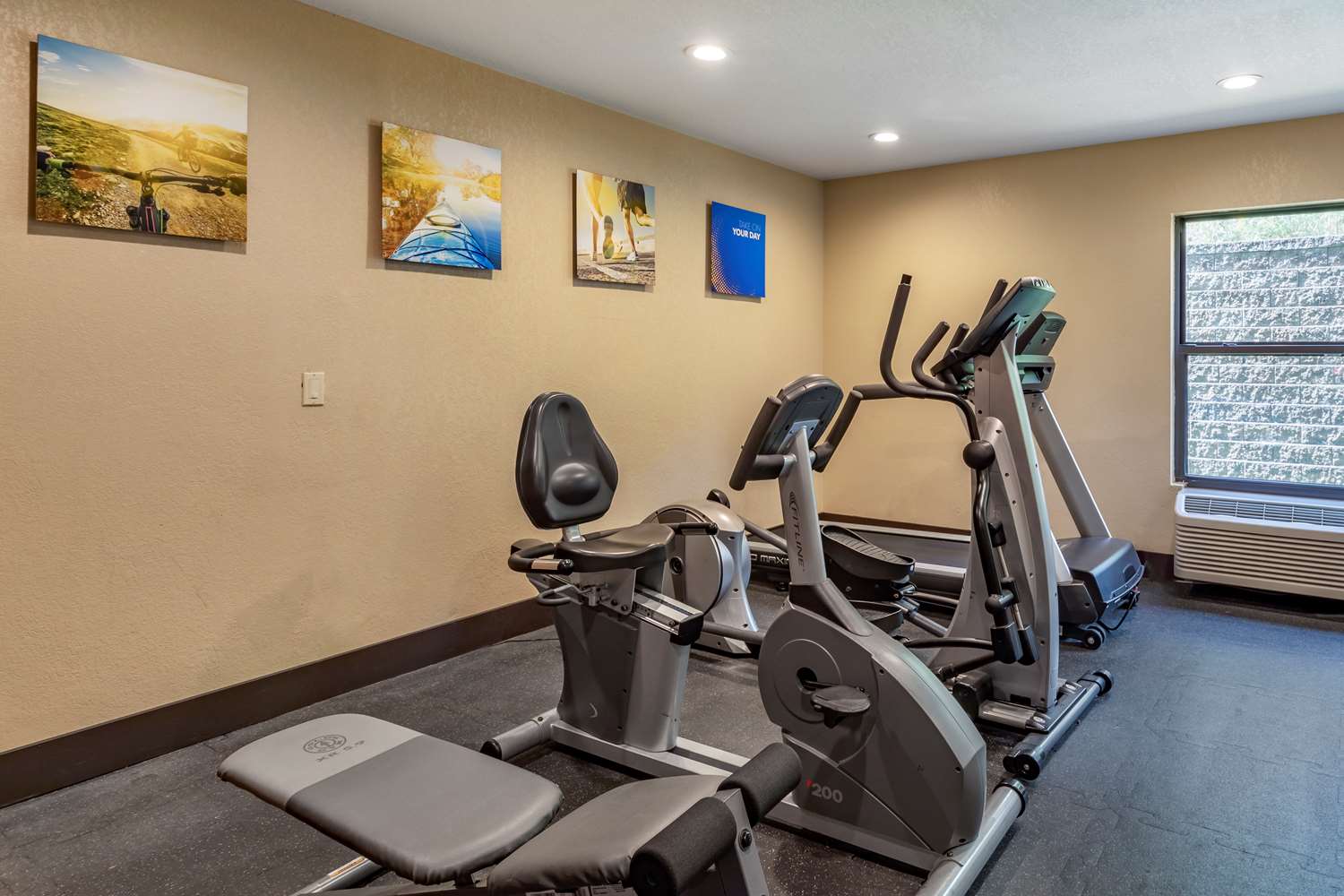 Comfort Inn Biltmore West 20/25