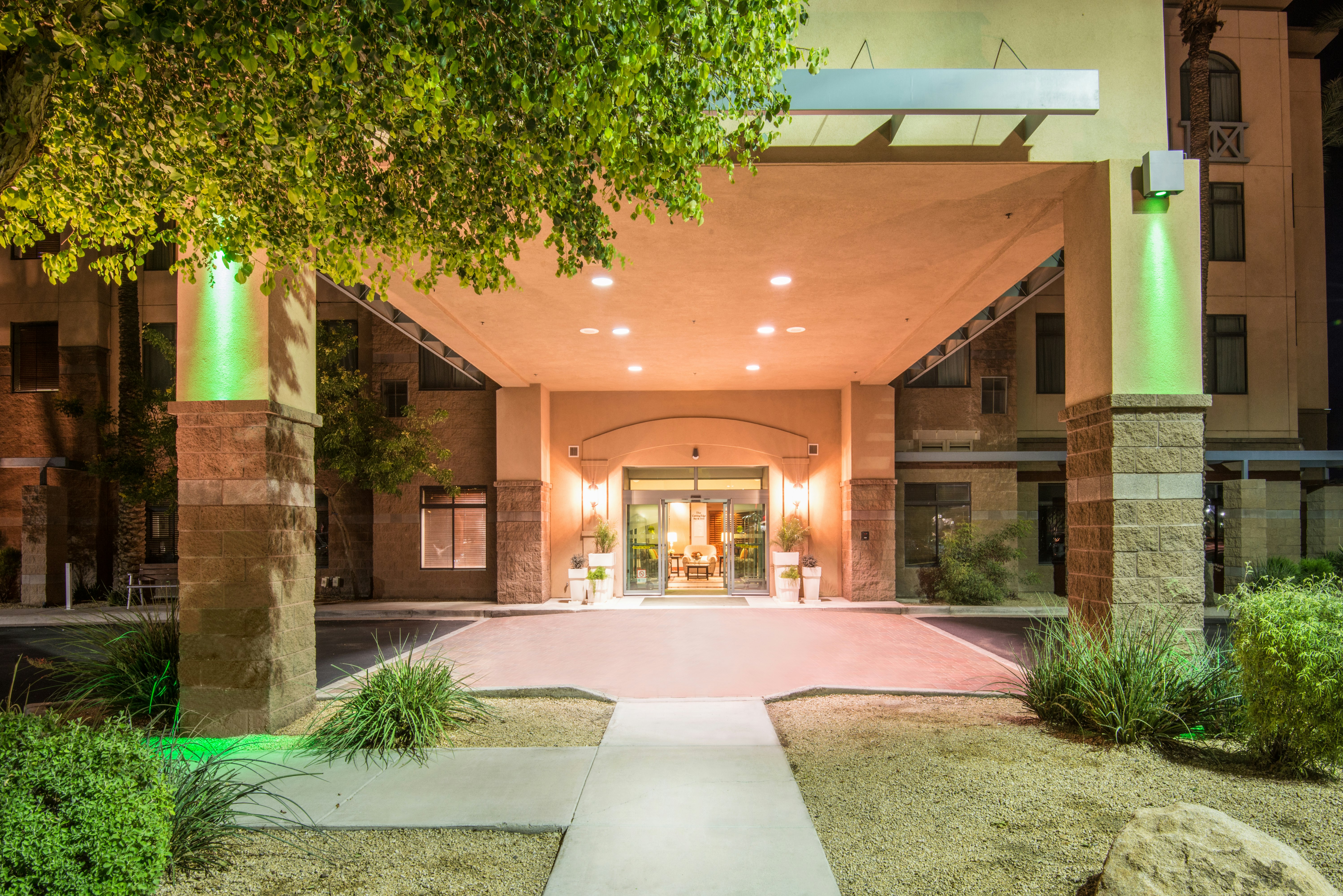 Holiday Inn and Suites Goodyear West Phoenix Area, an IHG Hotel 43/44