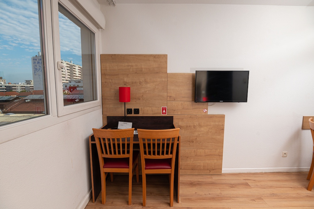 Privilodges Apparthotel Lyon Lumiere 18/26