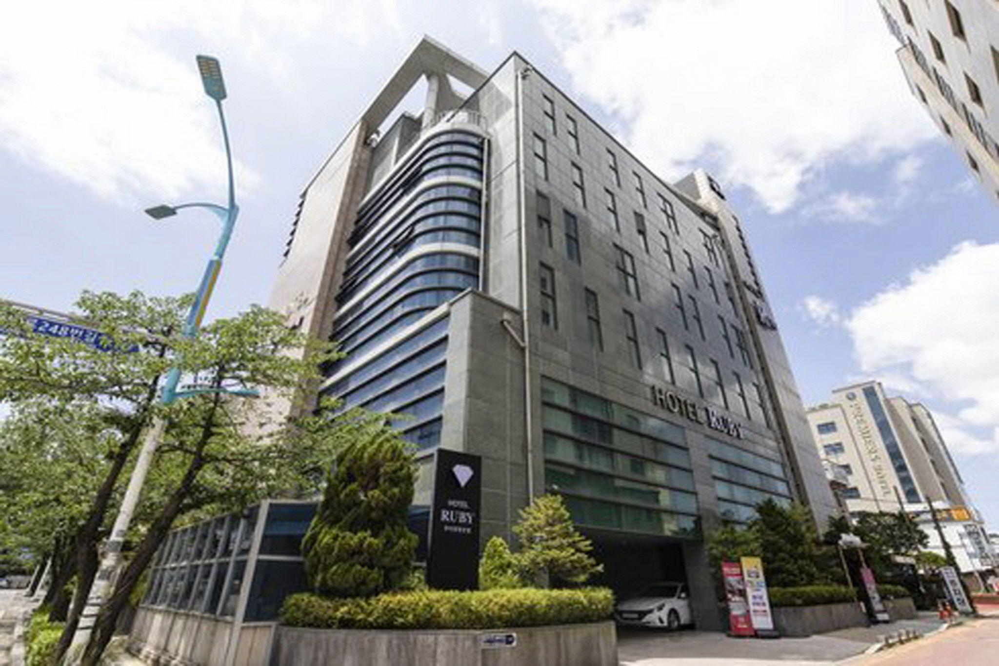 G Tourist Hotel 10/53