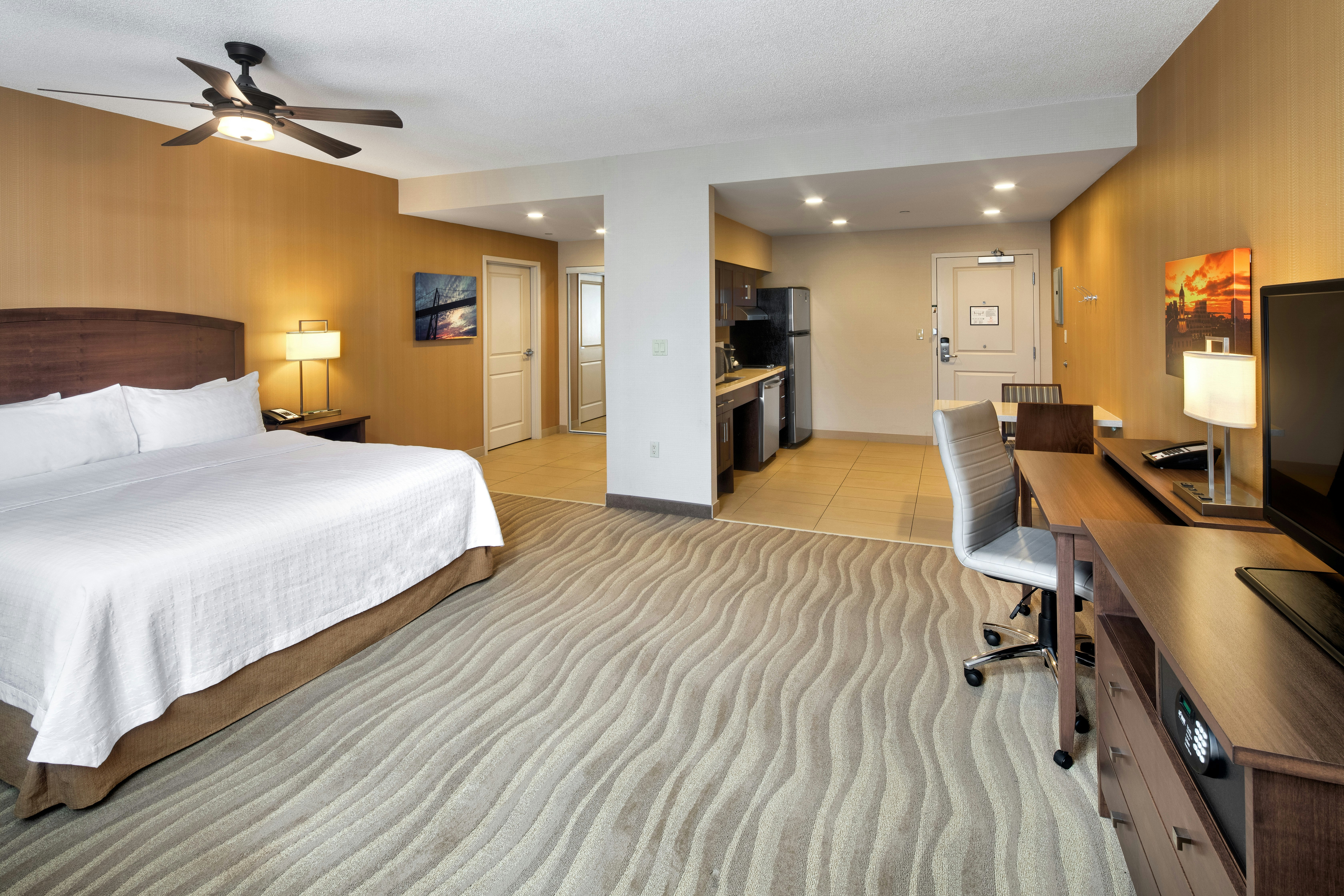 Studio, Suite, King Bed