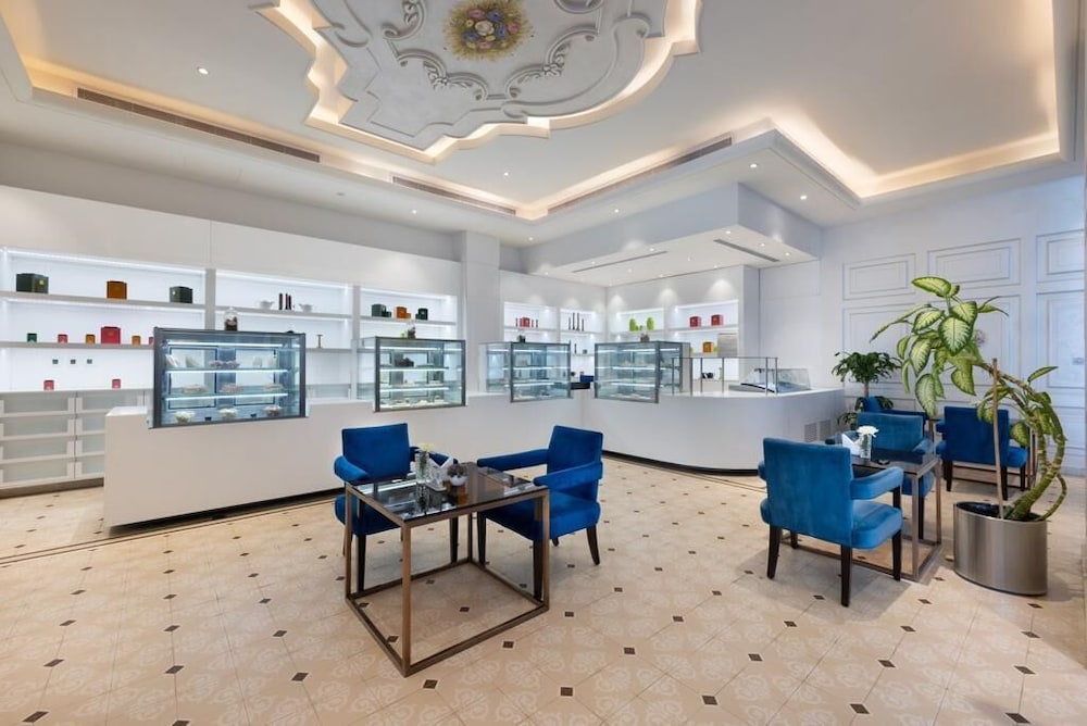 فندق ورويك الخبر(Warwick Al Khobar Hotel) 57/75