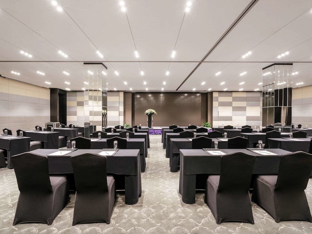 Grand Mercure Shanghai Hongqiao 69/79