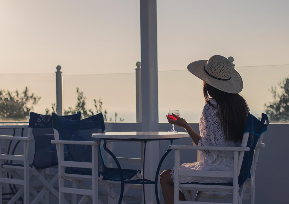 Galini Oia - Adults Only 7/77
