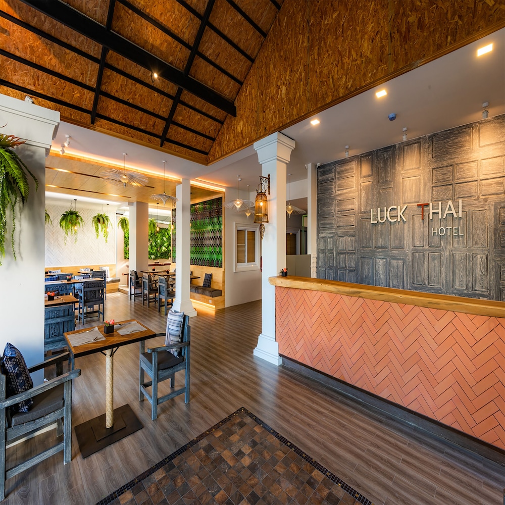 Luck Thai Hotel 8/50
