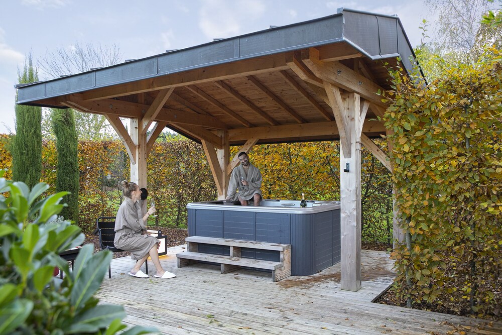 LE DOMAINE DES PRES VERTS SPA 5/50