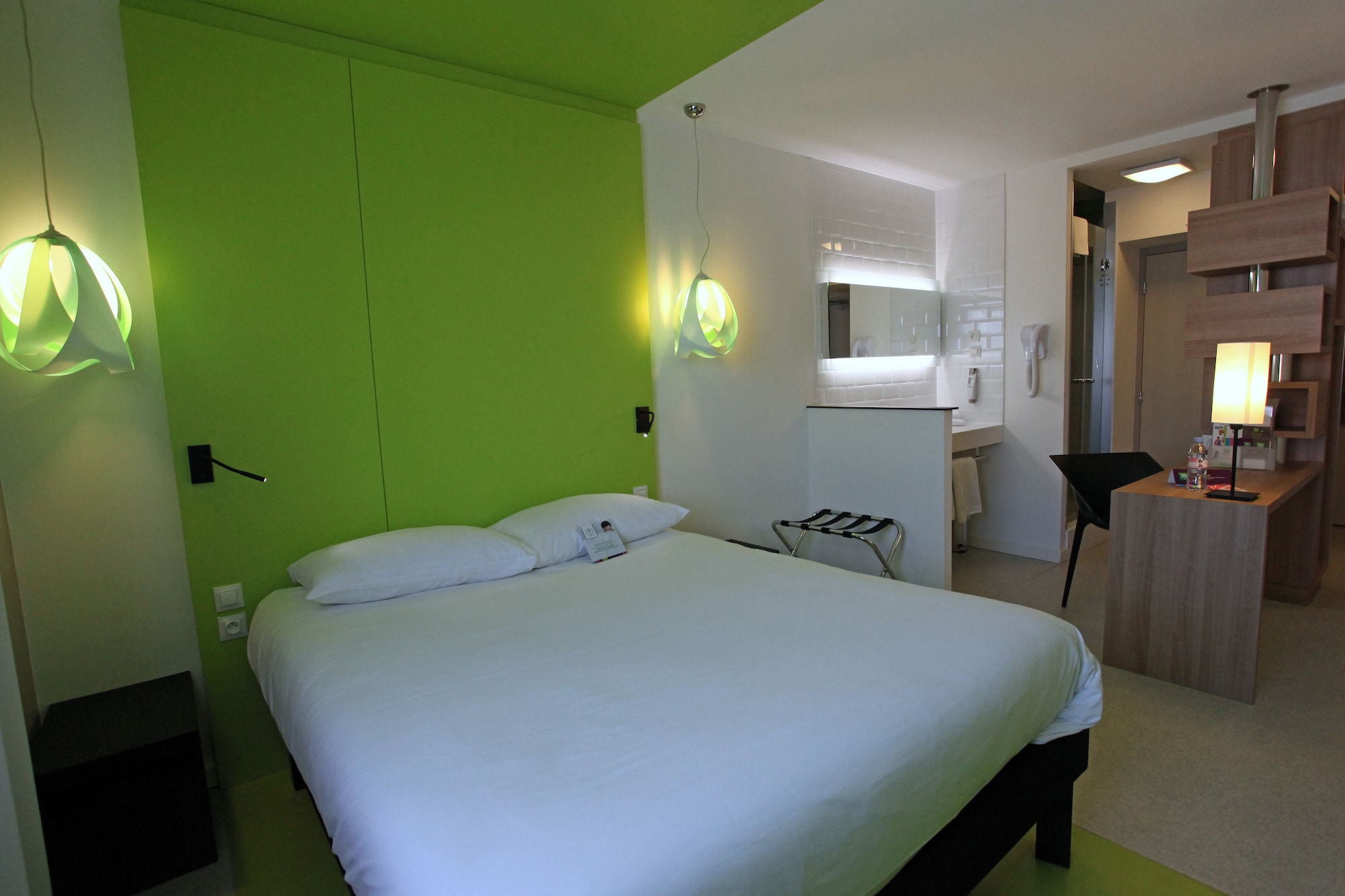 STANDARD, DOUBLE BED