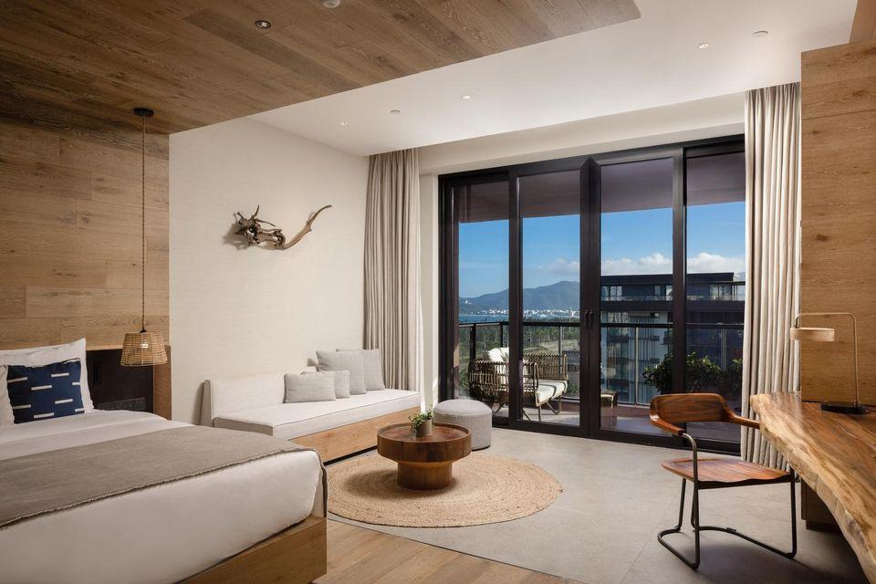 Preferred, King Bed, Ocean View