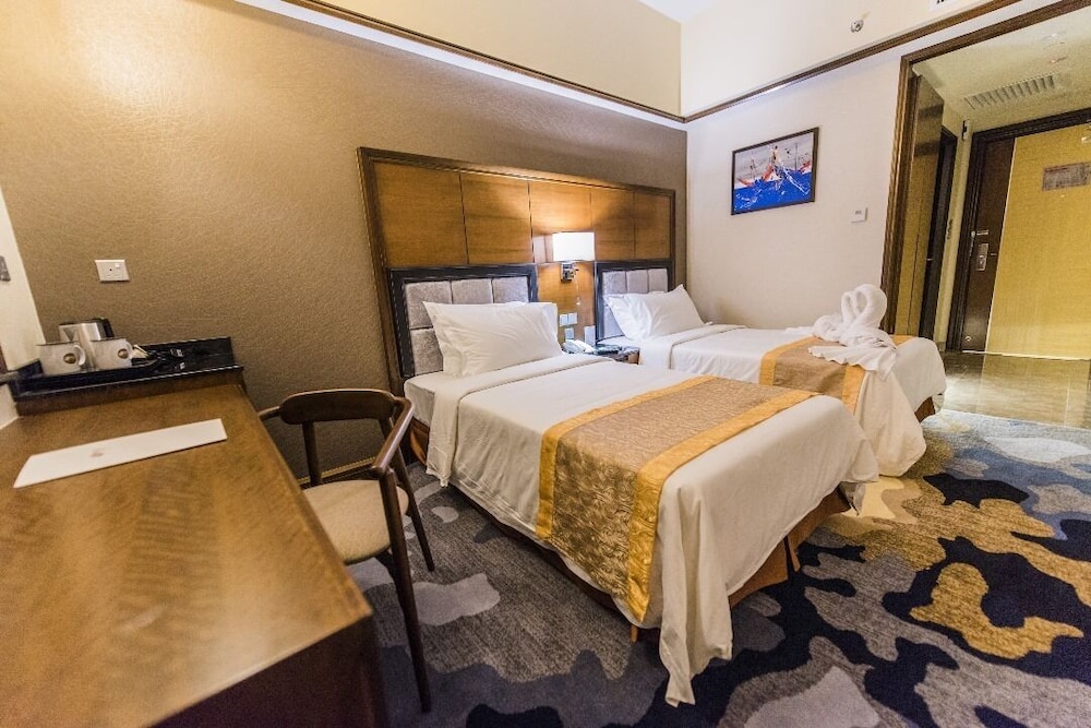 Nu Hotel 17/25