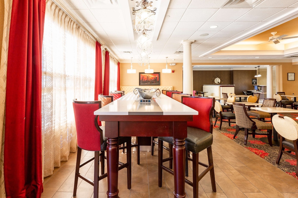 Hampton Inn Lawrenceville Duluth 48/71