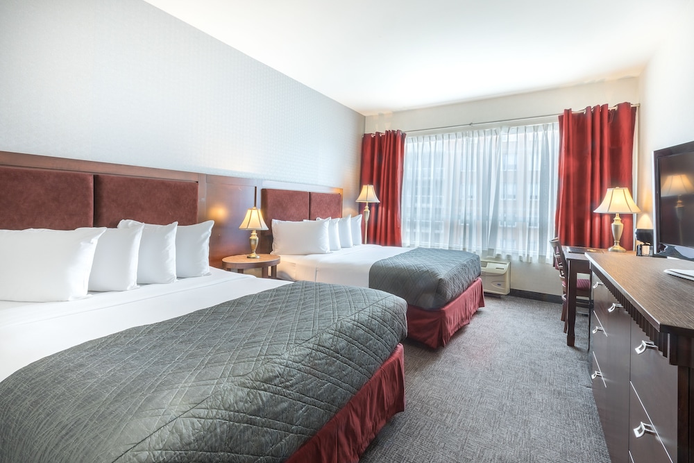 Universel Hotel 28/75