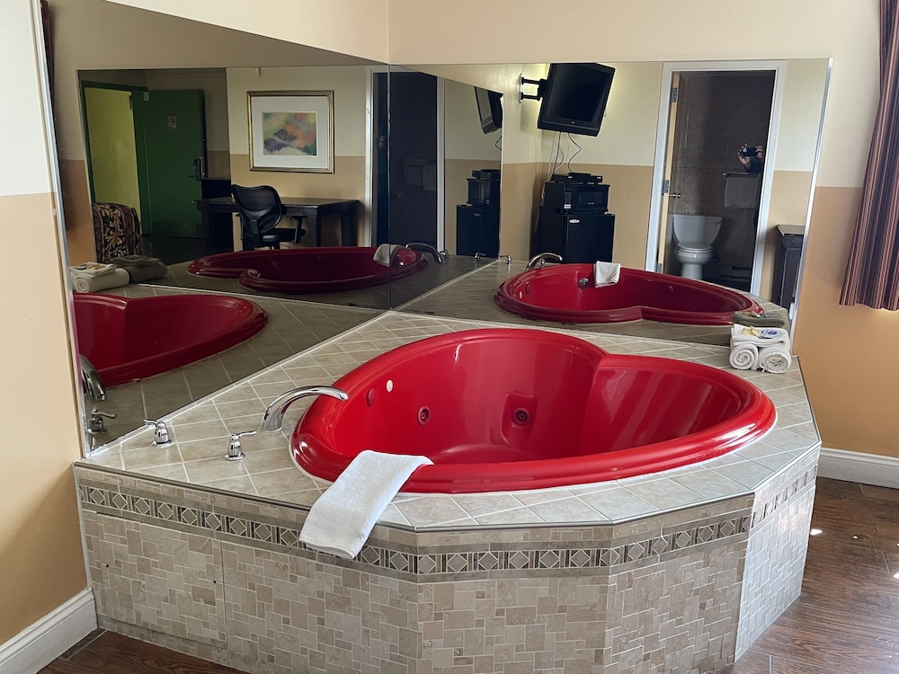 Sea Palace Inn 14/70