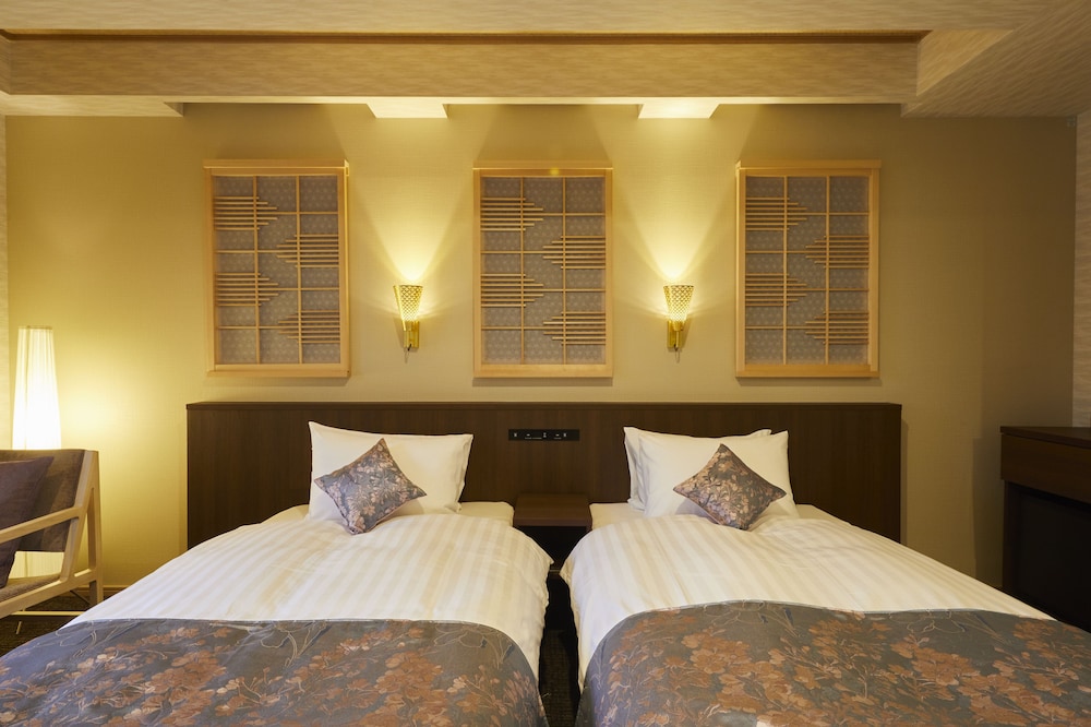 Superior, Twin Beds