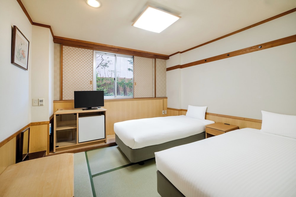 CENTRAL HOTEL SASEBO 15/50