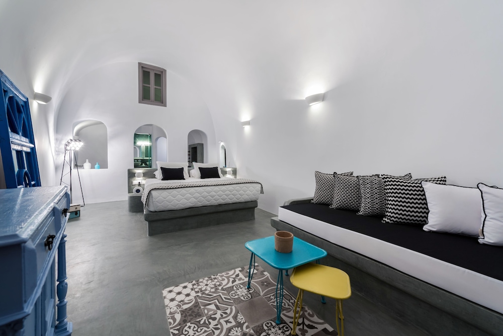 MODERNITY SUITES 44/65