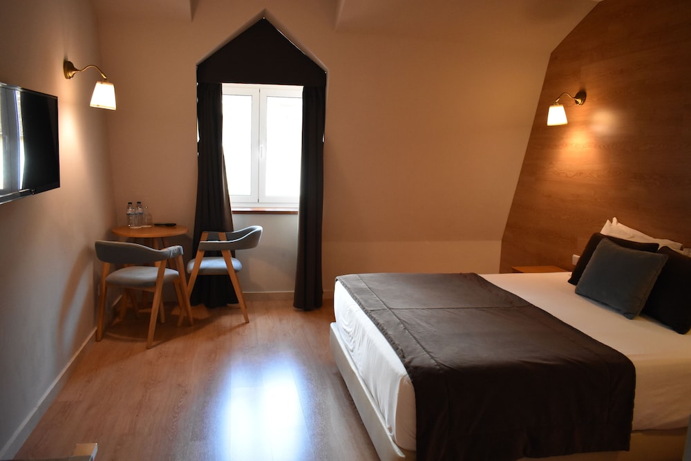 Douro Park Hotel 28/75