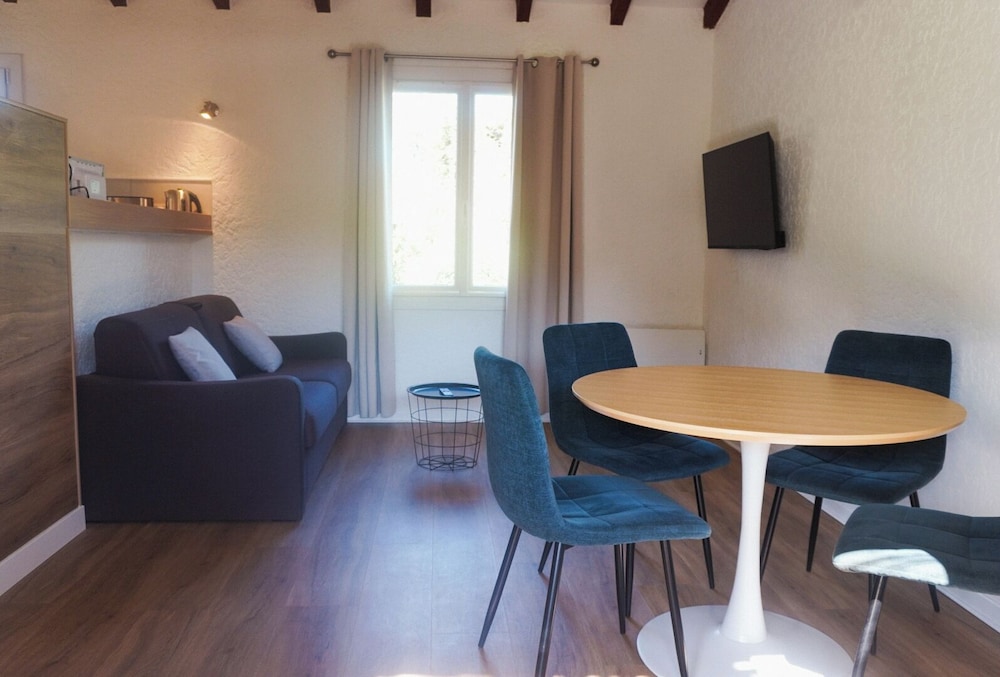 Residence Les Cigales 36/49