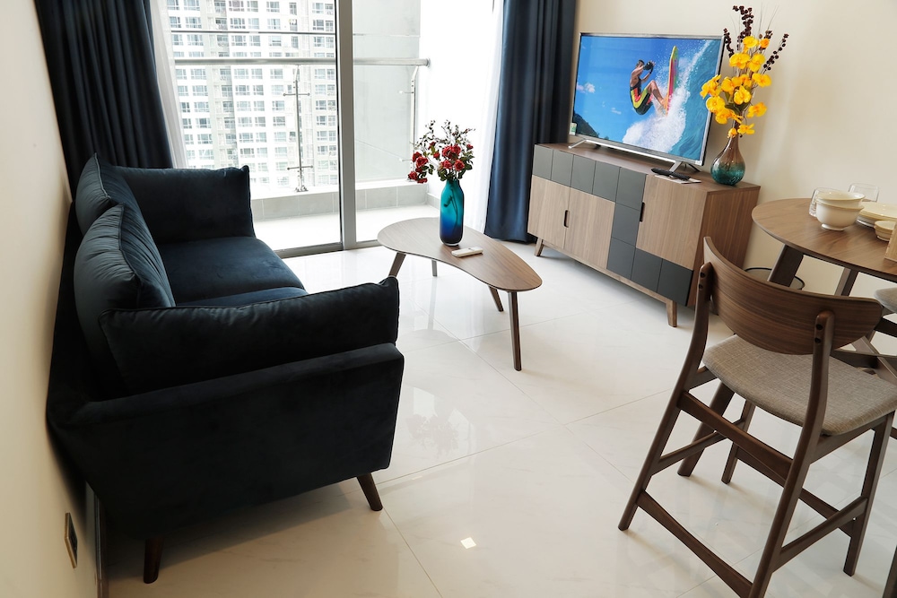 High-Floor River-View Apartment 29/50