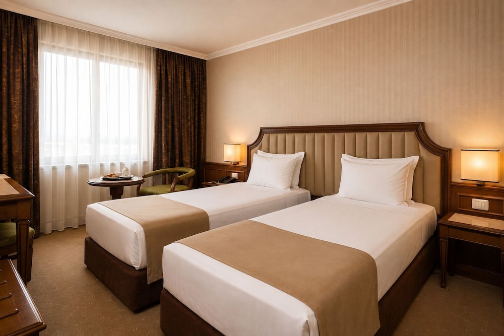 Astoria Grand Hotel 18/49