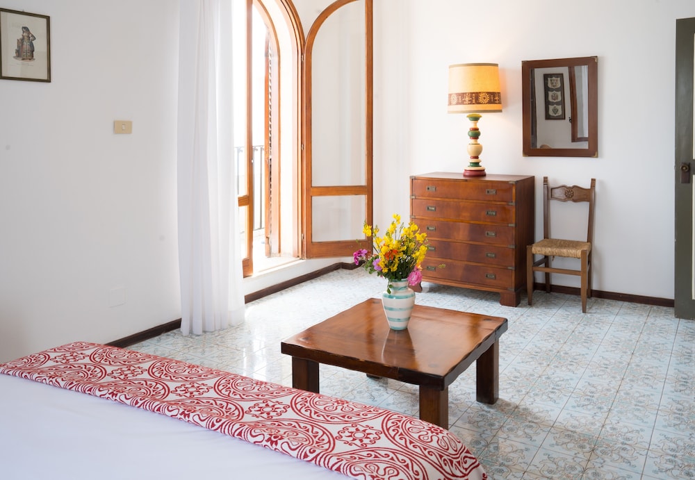 Hotel Carasco 51/71