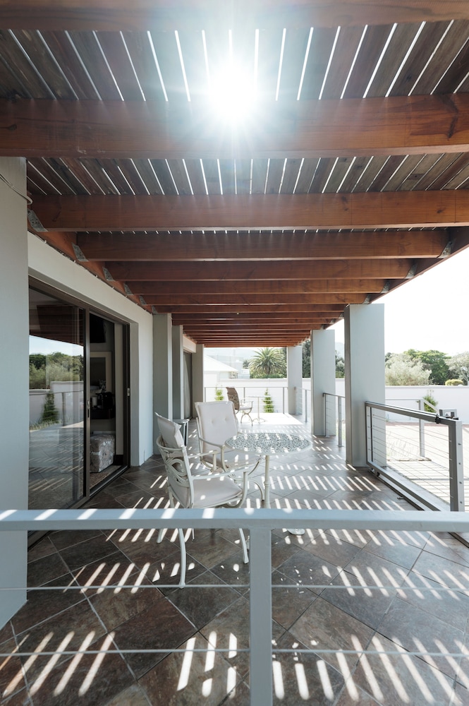 Whale Away Guest House 23/50