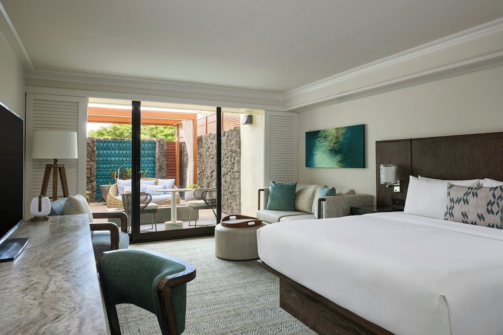 Lanai, Garden, King Bed, Sun Deck