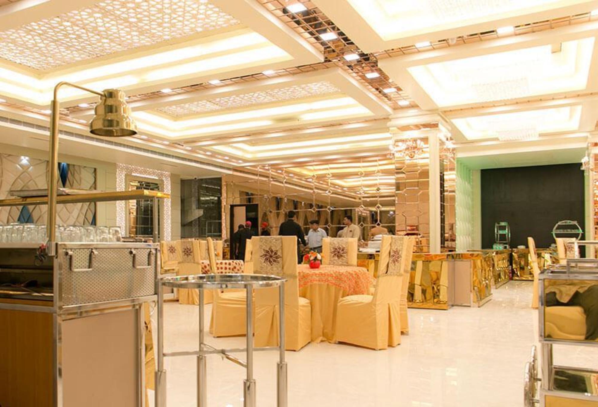 The Grand Parisian 18/23