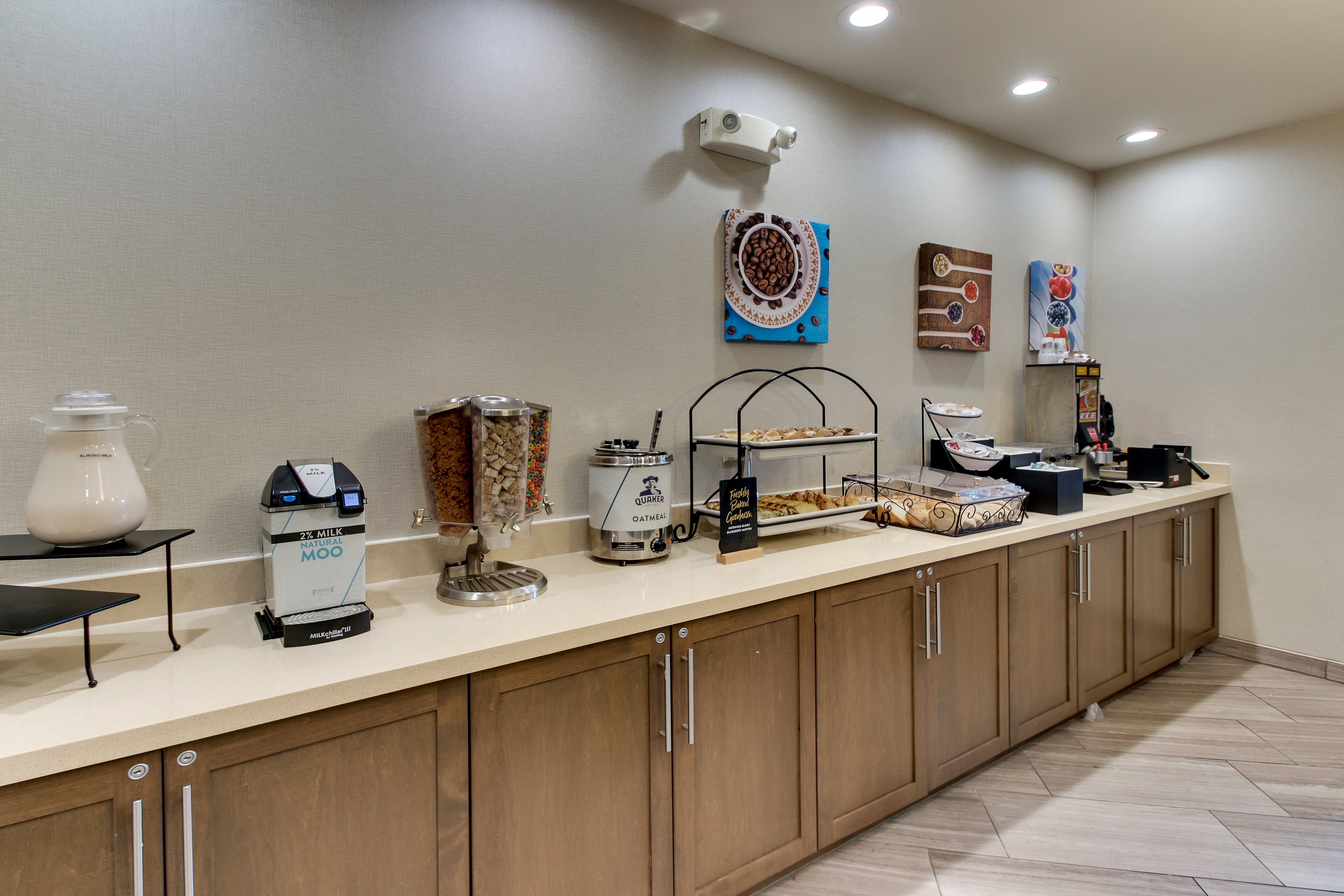 Staybridge Suites Missoula 21/59