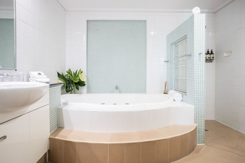 Peninsula Boutique Hotel - Adults Only 43/44