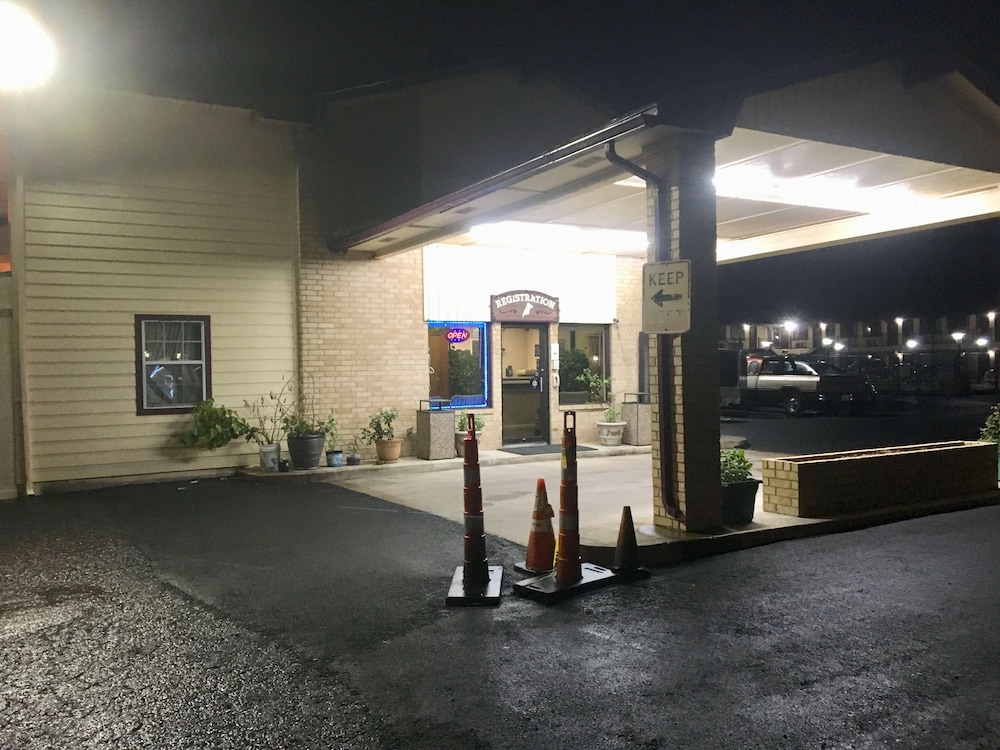 Inn At Mexia 57/64