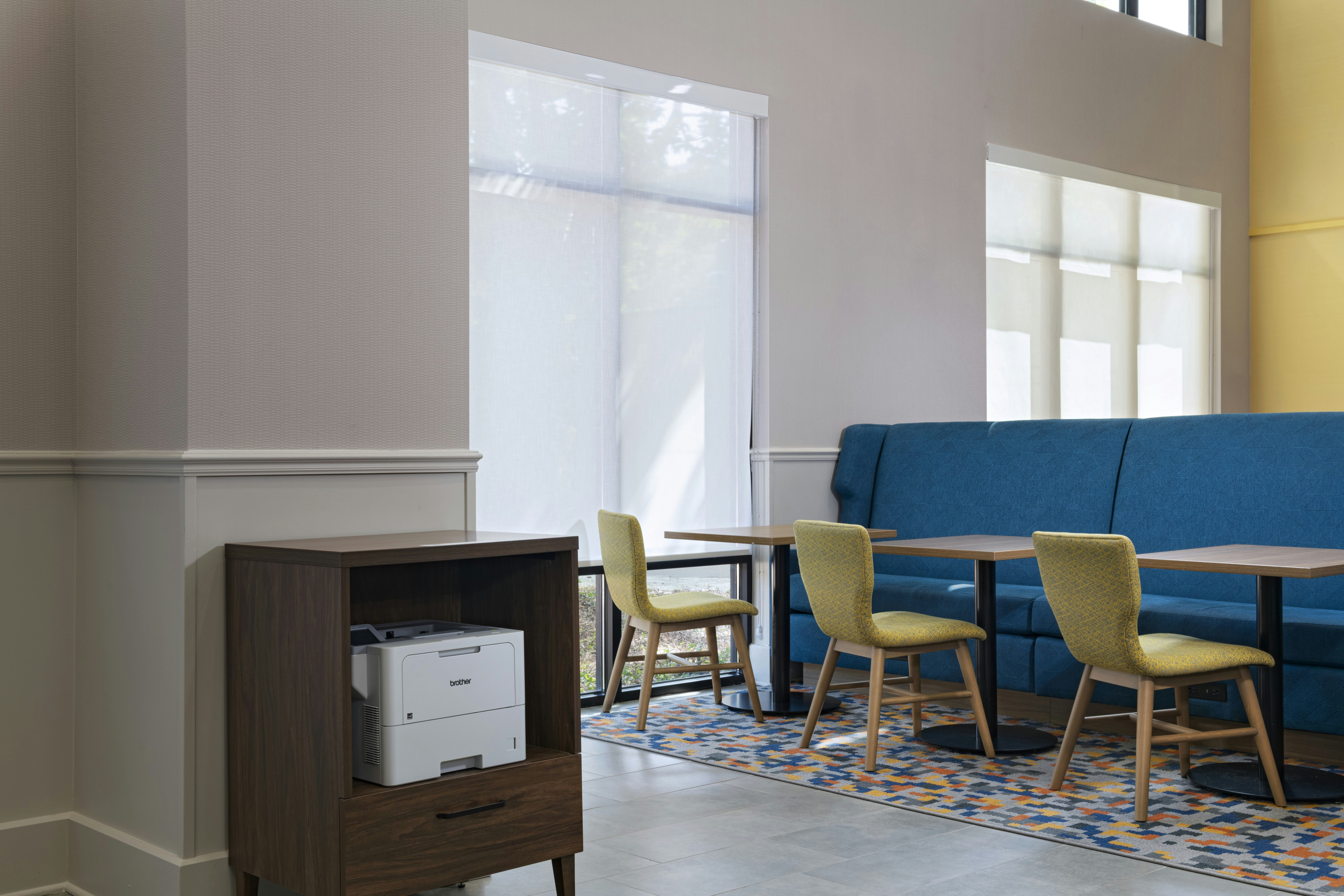 Hampton Inn Suites Austin Lakeway 62/69