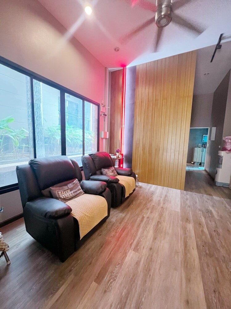 Romyen Garden Place 40/50