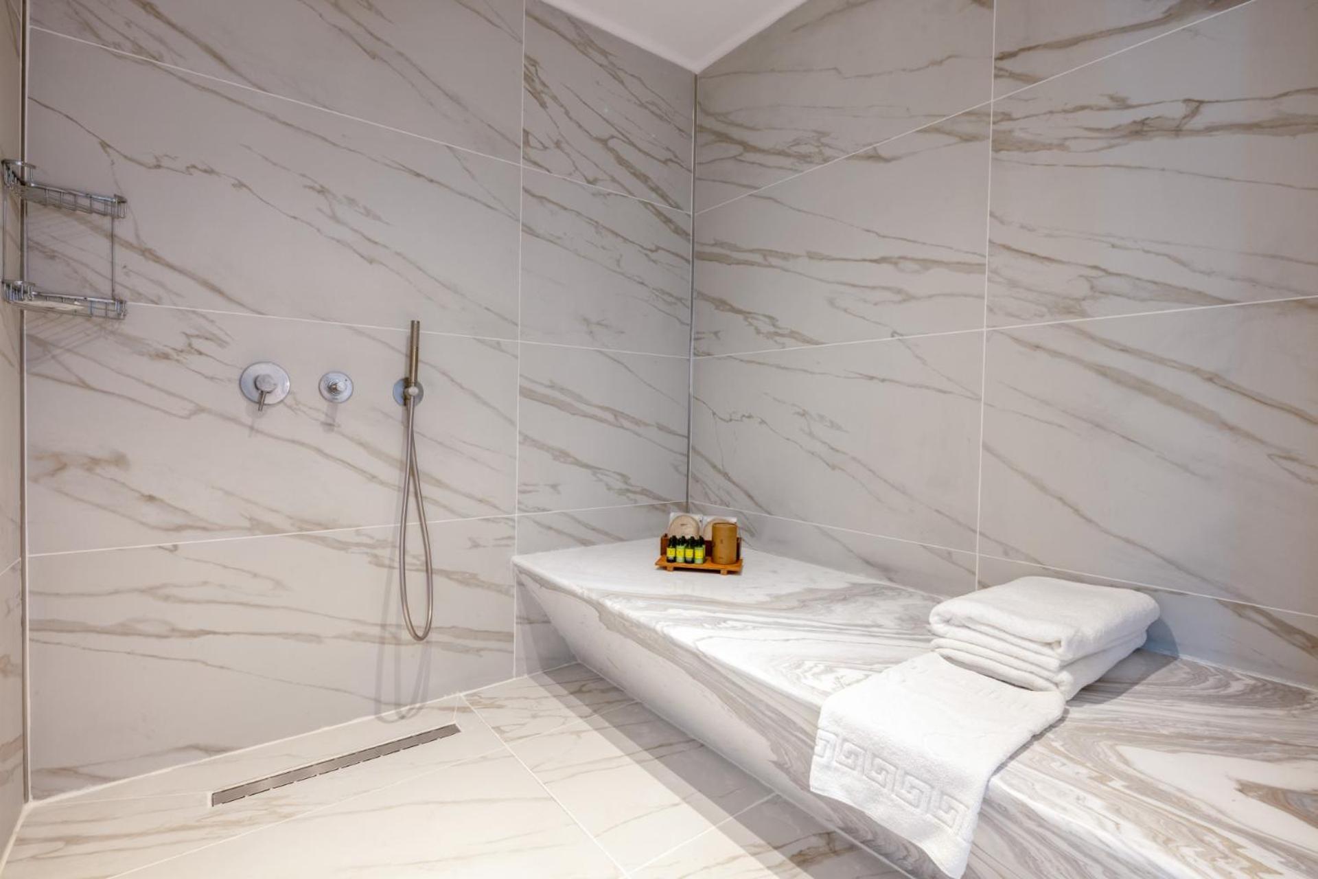 Family Suite, Nido, Queen Bed, Sea View, 2 Sofa