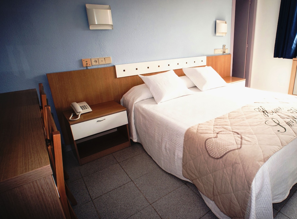Hotel La Cabaña 12/49
