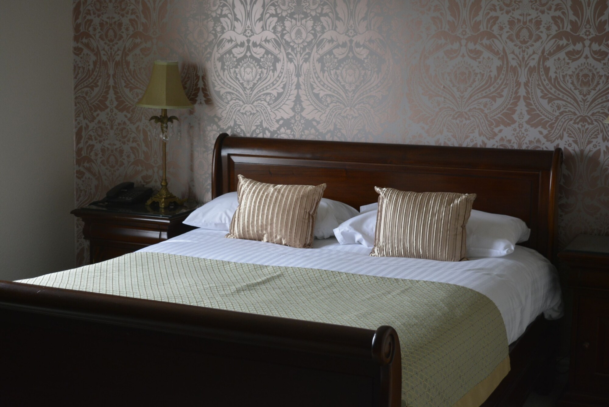 Superior, King Bed