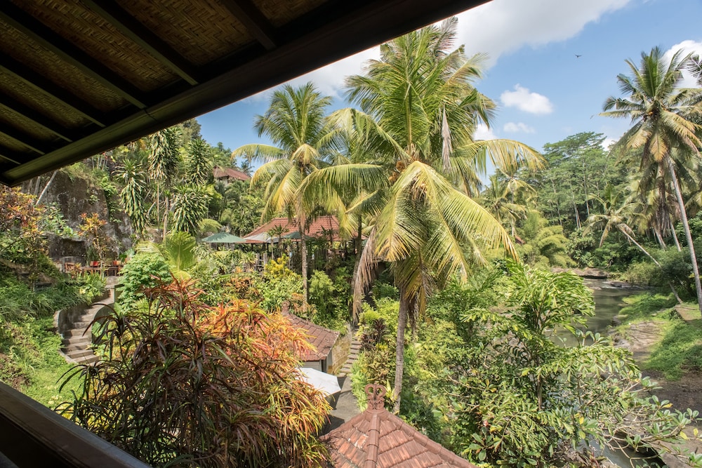 Bali Spirit Hotel and Spa 72/75