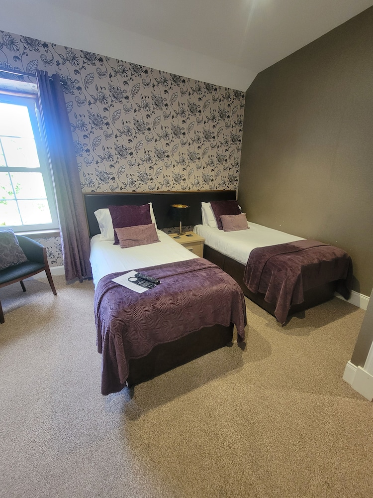 Standard, Twin Beds, Lateral Side Sea View