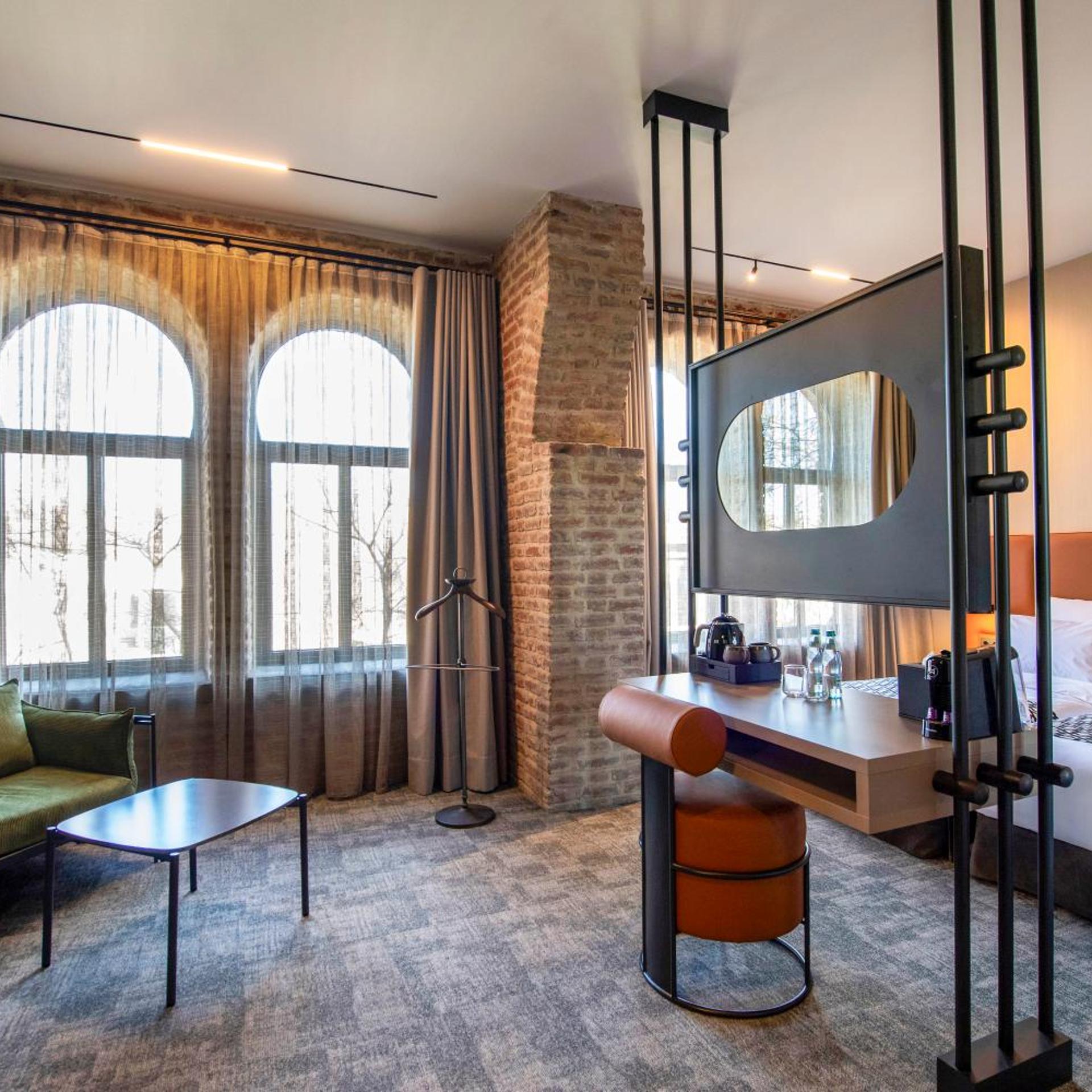 Qarvasla Hotel 55/68
